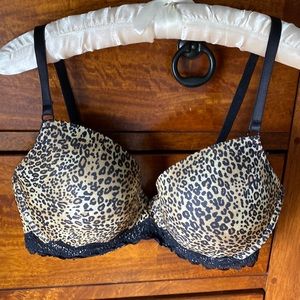 Leopard print padded bra